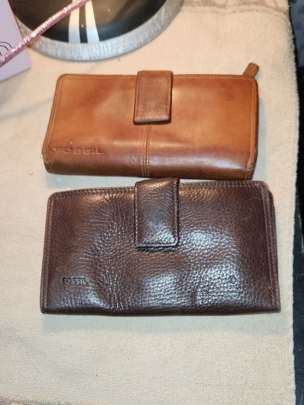 Fossil Leather Wallets